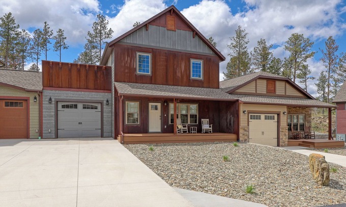 Rockerville Condo | Prospector's Retreat-Near Mt. Rushmore - This two-bedroom condo is your perfect home base for adventure and relaxation. Just minutes from Mount Rushmore, Crazy Horse Memorial, Custer State Park, Sturgis, and the Badlands.
