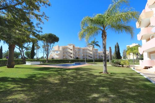 Vilamoura Apartment | Protea 214-CleverDetails, Located in heart of Vilamoura Sleeps 2 adults, 1child