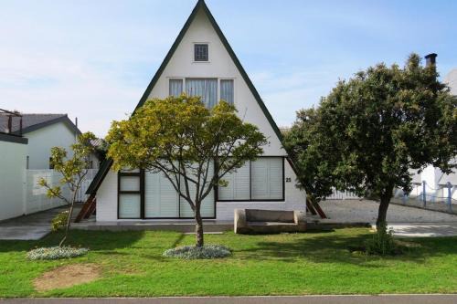 Onrus House | Protea Escape - sea, sand and sun on your doorstep