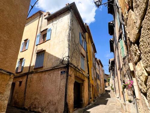 Aups House | provencal house with sunny terrace
