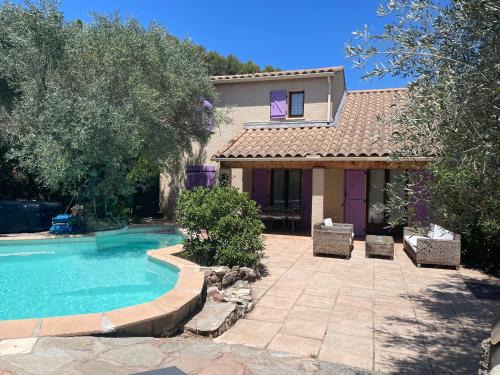 Sollies Pont Villa | PROVENCALe VILLA WITH POOL AND HOT TUB IN VAR