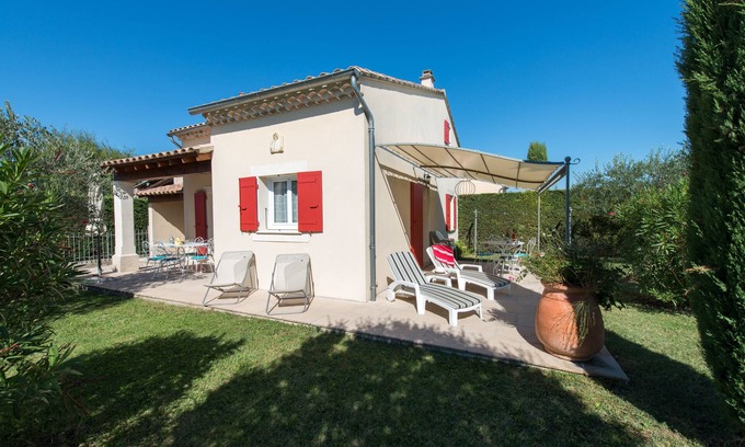 Grillon Villa | PROVENCE ALPES CÔTE D'AZUR PROX GRIGNAN GÎTE 3 *4/5 PEOPLE GARDEN- SWIMMING POOL