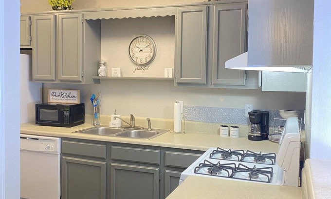 Jonesboro Apartment | Providing Elegant homes for travel professionals .