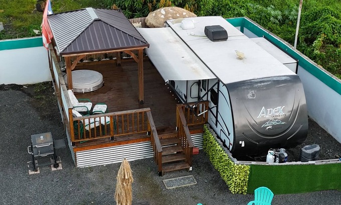 Campamento Pinones House | PRVida Tropical at Brisas De Piñones