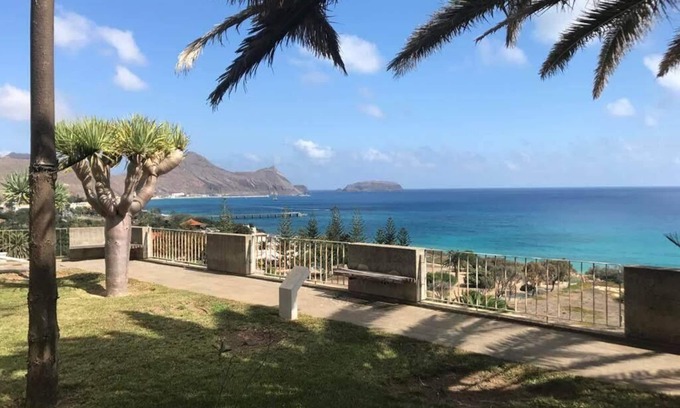 Vila Baleira Villa | Bay View Villa with magnificent view in front of the sea and praia