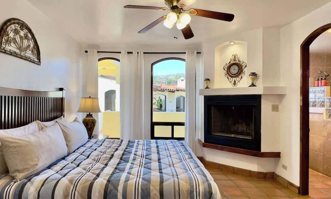 Playas de Rosarito Apartment | Puerto Nuevo Surf Villa Flores 2BR with pool