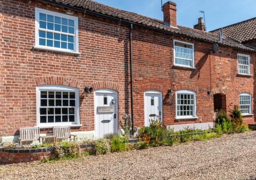 Beccles House | Puddingmoor Cottage