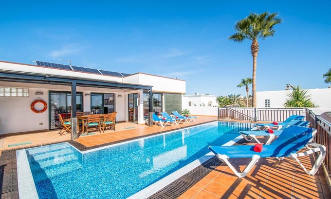 Los Mojones Villa | Puerta de Hierro