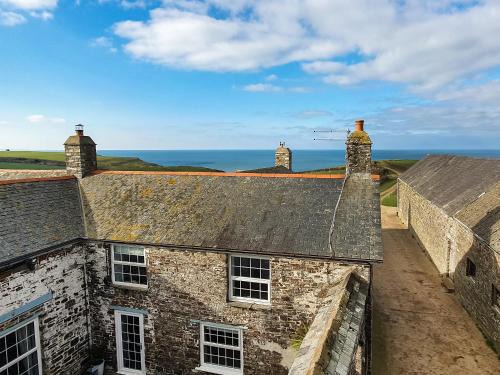 Hartland House | Puffin House - Uk46843