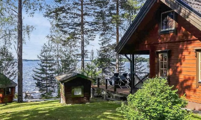Rantasalmi House | Puolen Hehtaarin Metsä by Interhome
