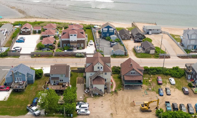 Matunuck Apartment | Pura Vida The Marilla Pet Friendly walk to beach