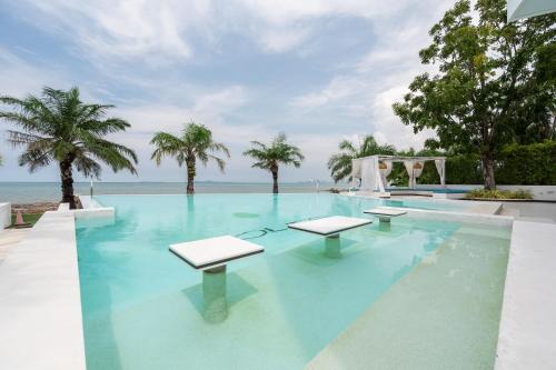 Na Chom Thian Apartment | Pure Sunset Beach - Ocean View Room, Pattaya