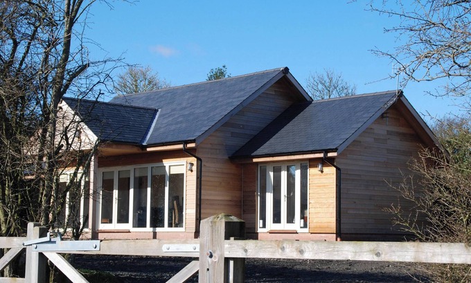 Longframlington Cottage | Purpose built detached lodge tucked down a quiet lane and surrounded by stunning open countryside.