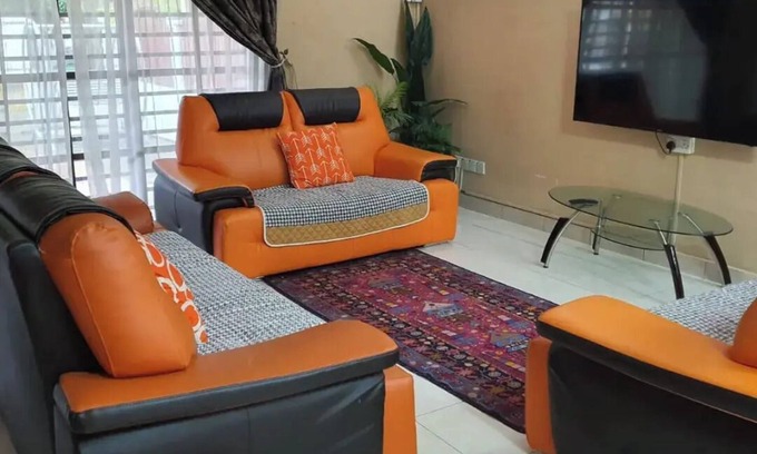Bandar Puteri Puchong House | Puteri 6 Homestay at Bandar Puteri Puchong.