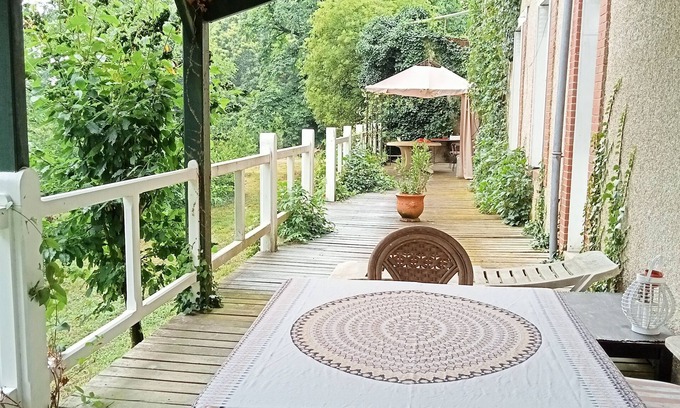 Pouzauges House | Puy du Fou 18 km, Bed and Breakfast in a large house of good character!