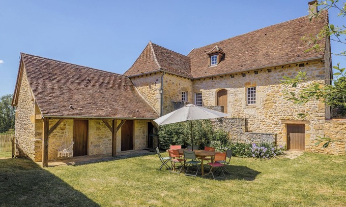Cherveix-Cubas Villa | Puymilanne