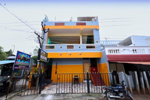 Kuilapalayam Hotel | PVR Guest House