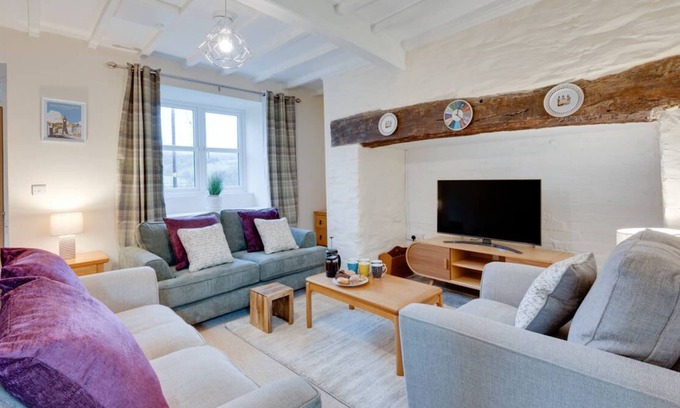 Machynlleth House | Pwllglas in Machynlleth