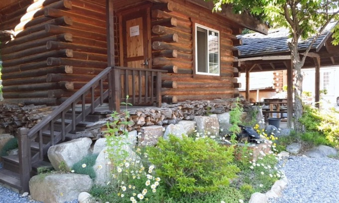 Yongpyeong House | Pyeongchang Hwangtogudeulmaeul Pension