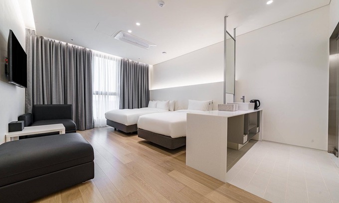 Songtan-dong Hotel | Pyeongtaek La Seine Tourist Hotel