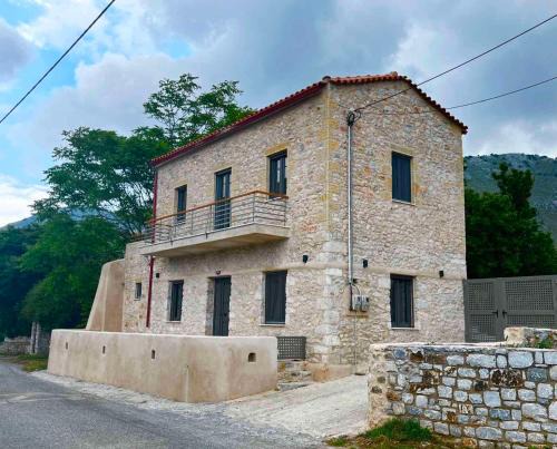 East Mani House | Pyrrichos Stone House