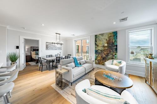 Saratoga Springs Apartment | Q Club Suite - Saratoga Adelphi Hotel