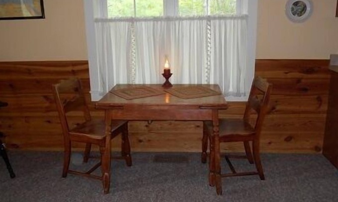 Gilford House | Quaint And Cozy Cottage Nestled In The Heart Of All The Lake Has To Offer