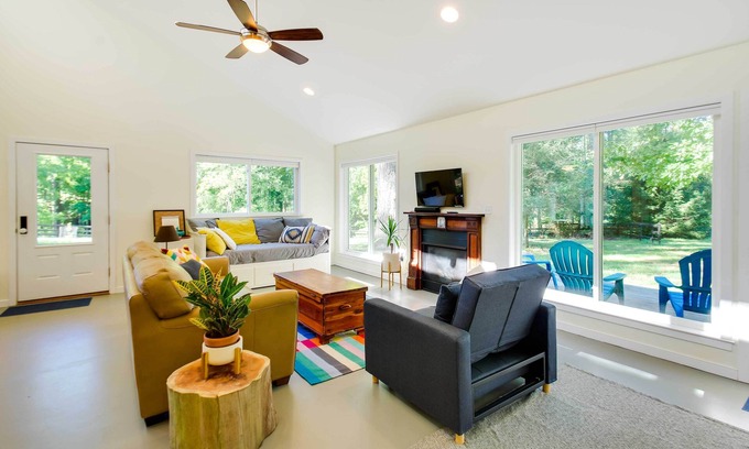 Charlottesville House | Quaint Charlottesville Home < 10 Mi to Dtwn!