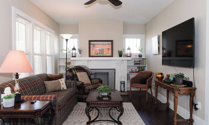 Northridge House | Quaint, Cozy, Updated Home - 15 min to US Air Force Museum!