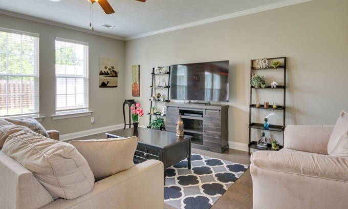 Canterbury Farms House | Quaint Grovetown Getaway w/ Private Hot Tub!