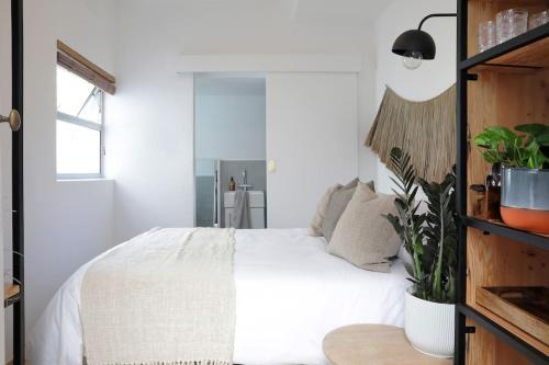 Clifton Apartment | Quaint Room To Rent - Number 4706