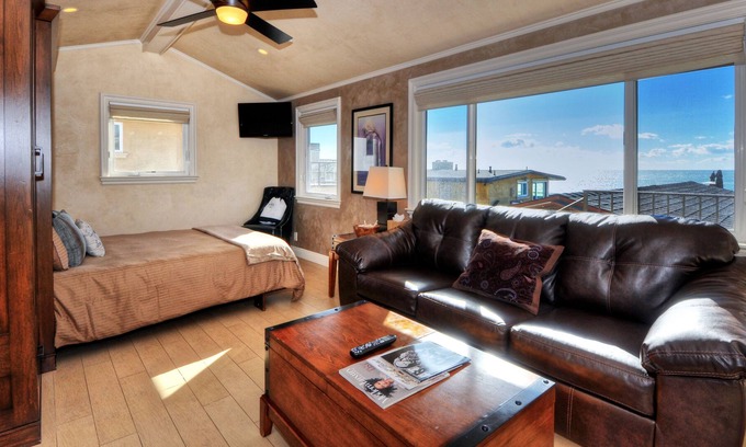 Laguna Beach Villa | Quaint Studio perfect for any getaway!