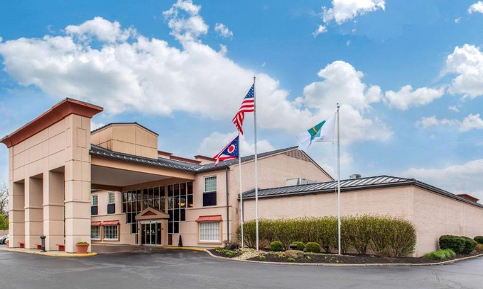 Blue Ash Hotel | Quality Hotel Conference Center Cincinnati Blue Ash
