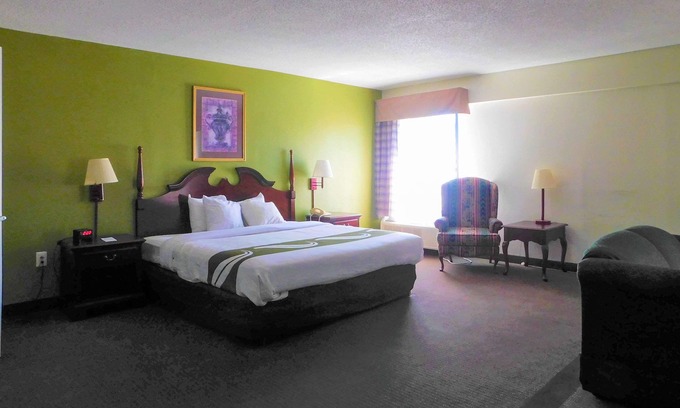 Thomasville Hotel | Quality Inn And Suites