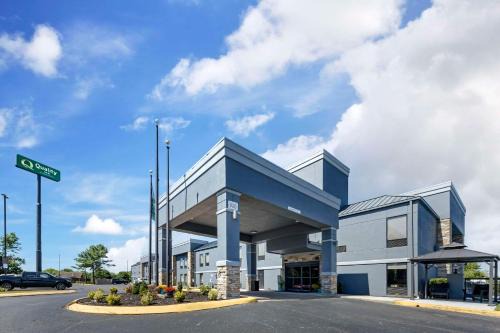 Clarksville Hotel | Quality Inn Clarksville - Exit 11