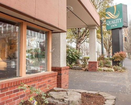 Lloyd District Hotel | Quality Inn Downtown Convention Center