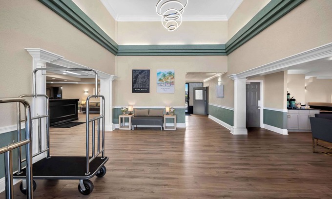 Fort Myers Hotel | Quality Inn Fort Myers - Cape Coral