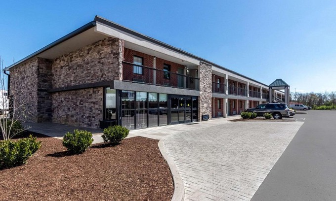Franklin Hotel | Quality Inn Franklin - Cool Springs Area