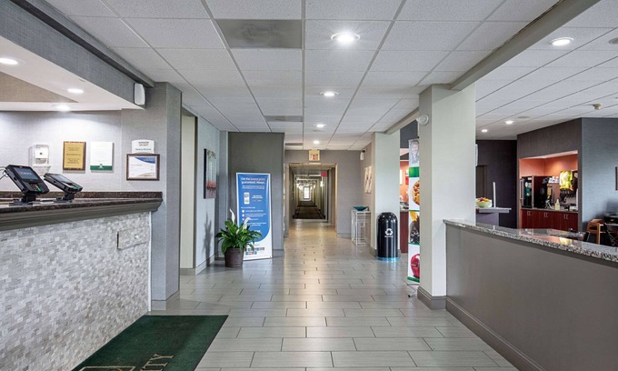Holly Springs Hotel | Quality Inn Holly Springs South