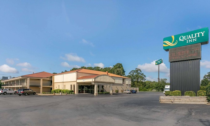 Manchester Hotel | Quality Inn Manchester near Arnold AFB