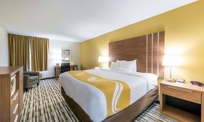 Michigan City Hotel | Quality Inn Michigan City South