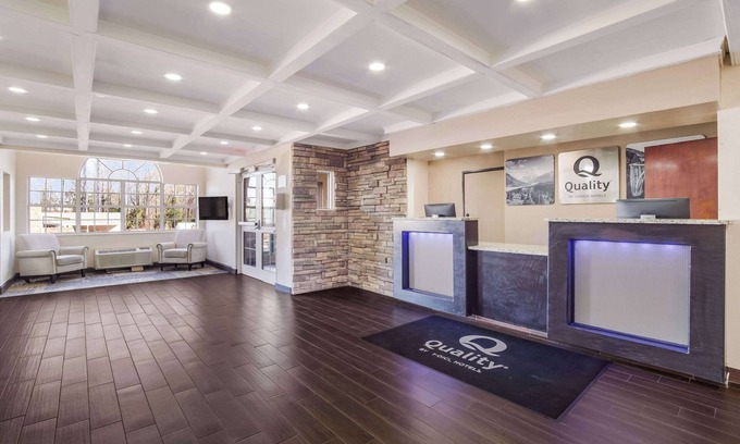 Gracewood Hotel | Quality Inn & Suites Augusta Fort Eisenhower Area