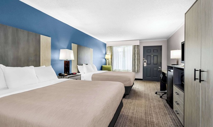 Florence Hotel | Quality Inn & Suites Florence Civic Center
