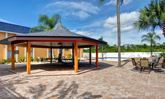 Kissimmee Hotel | Quality Inn & Suites Heritage Park