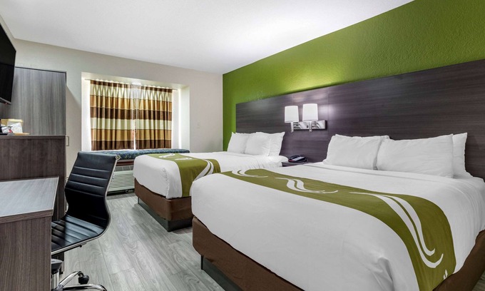 Longview Hotel | Quality Inn & Suites Longview I-20