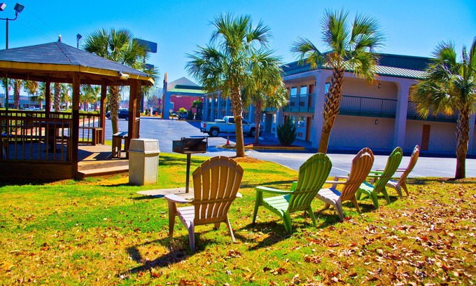 Macon Hotel | Quality Inn & Suites Macon North