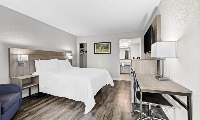 Ocala Hotel | Quality Inn & Suites Ocala I-75