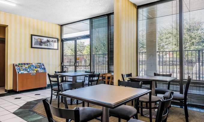 Fort Pierce Hotel | Quality Inn