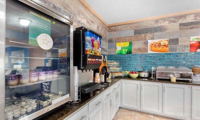 West Memphis Hotel | Quality Inn West Memphis I-40