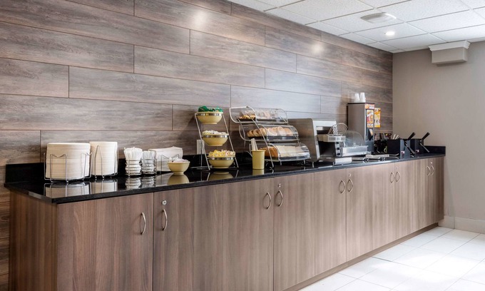 Les Rivieres Hotel | Quality Suites Quebec